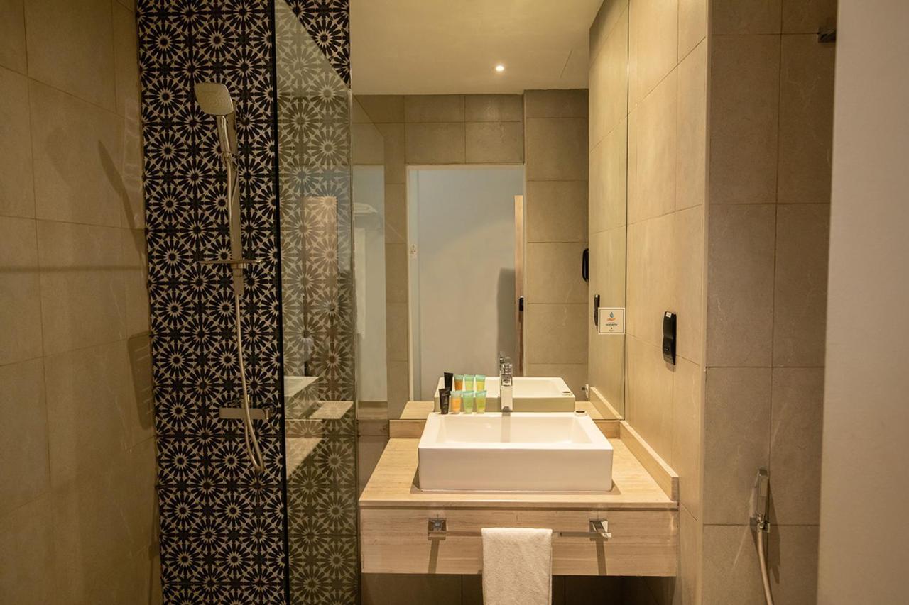 Kingsgate Al Jaddaf Hotel By Millennium Dubaj Szoba fotó
