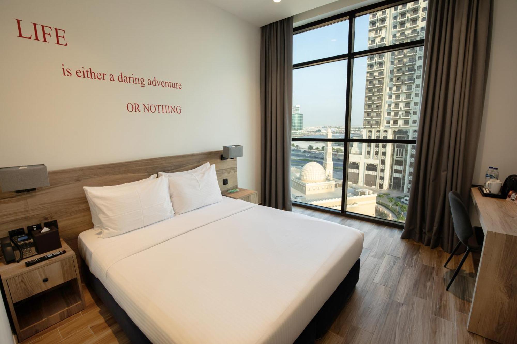 Kingsgate Al Jaddaf Hotel By Millennium Dubaj Kültér fotó